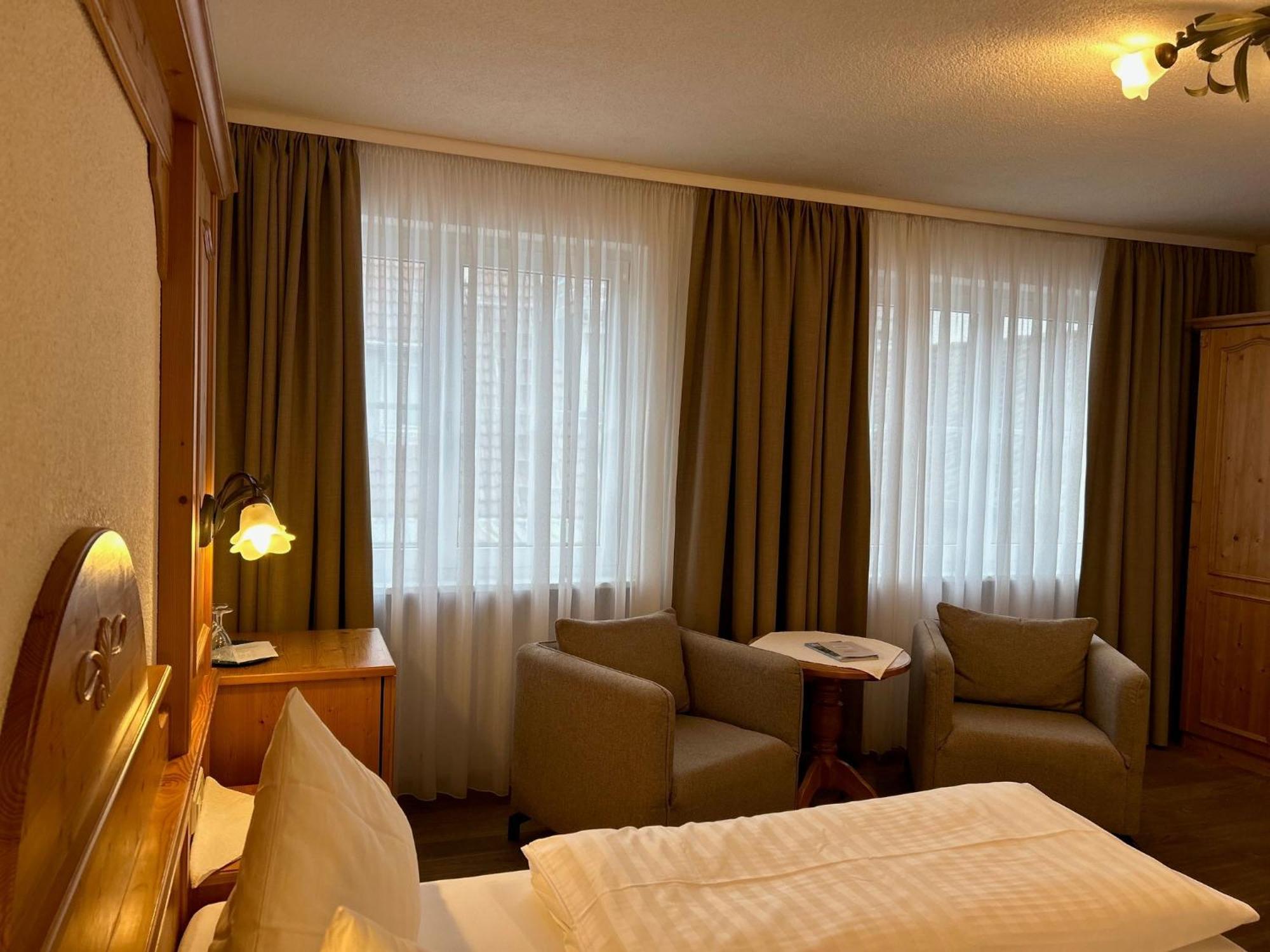 אוברלינגן Seehotel Schaepfle מראה חיצוני תמונה