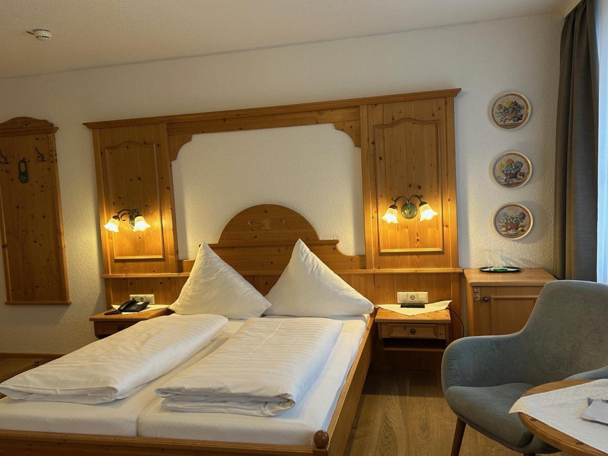 אוברלינגן Seehotel Schaepfle מראה חיצוני תמונה